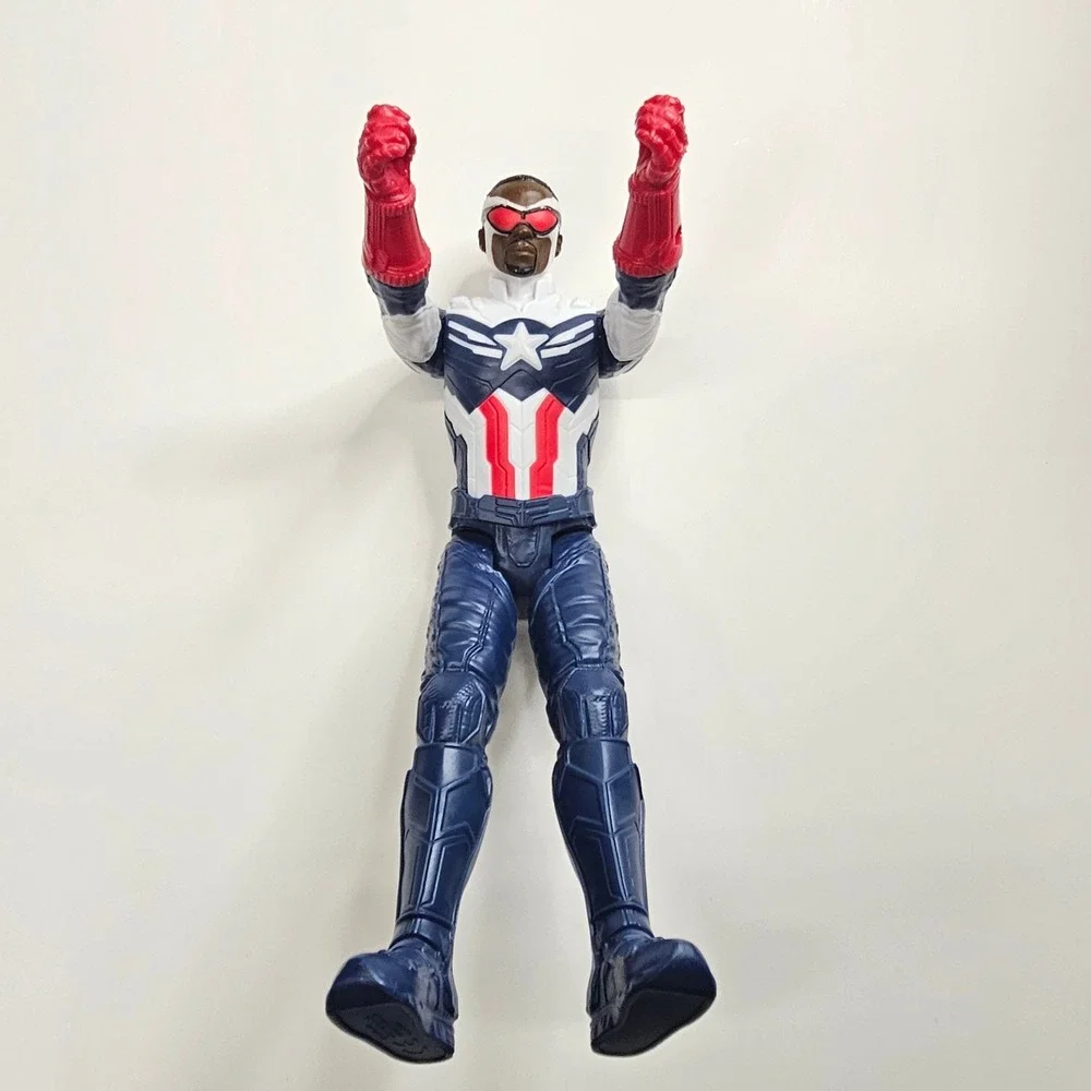 Hasbro Falcon Action Figure Kids 12in Blue Marvel Titan Hero F2075